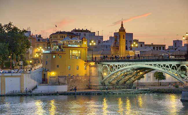 Puente y Barrio de Triana