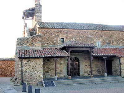 Iglesia de Murias de Rechivaldo