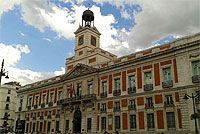 Real Casa de Correos, hoy sede del gobierno de la Comunidad Real Casa de Correos, hoy sede del gobierno de la Comunidad