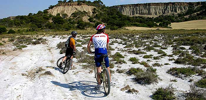 Rutas en bici por las Bardenas Reales
