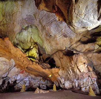 Cueva el Castillo en Cantabria Cueva el Castillo en Cantabria