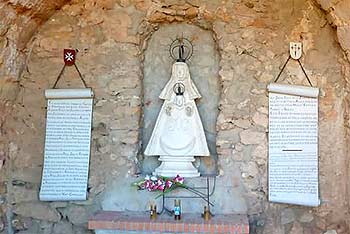 Ermita del castillo de Penarroya