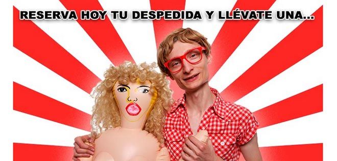 Despedida de soltero y muñeca hinchable
