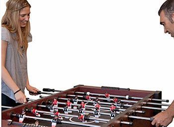 Jugar al futbolín el fin de semana