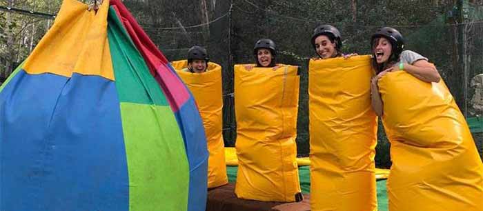 Pack limusina con humor amarillo