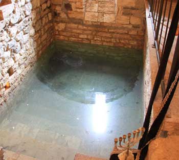 Micve Sinagoga de Besalú