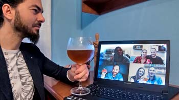 Quedada telemática ver fútbol