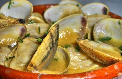 Almejas a la marinera
