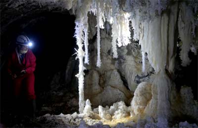 Cueva del Castañar Cueva del Castañar
