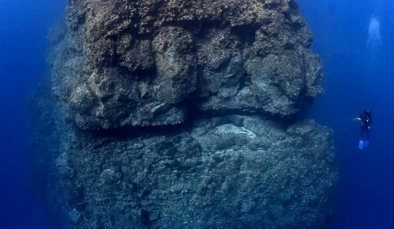 Bucear en Baja Boquerones El Hierro