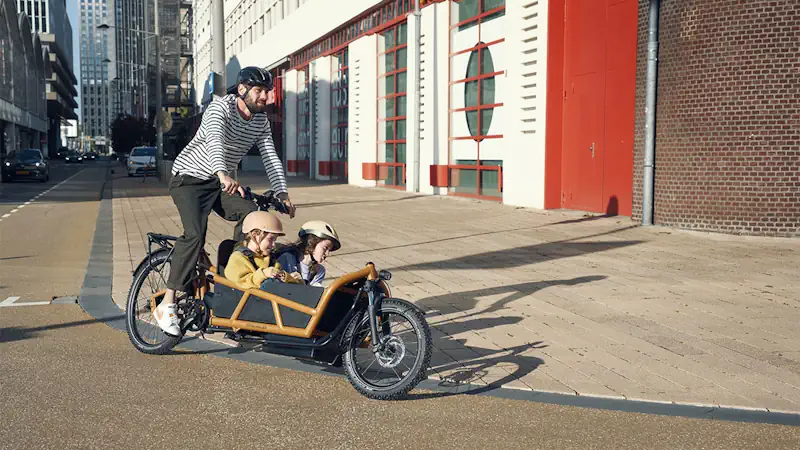 Bicicleta cargo bike para familias
