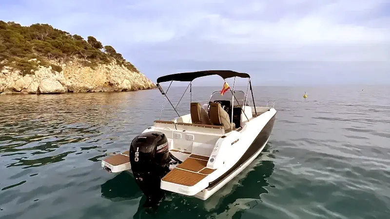 Alquilar barco en Altea.