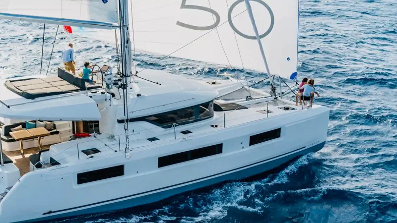Catamarán para navegar Ibiza