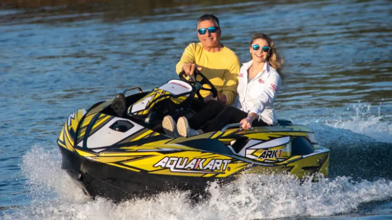 Karting acuatico para familias